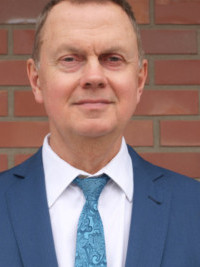 prof. dr hab. n. med. Artur Mierzecki