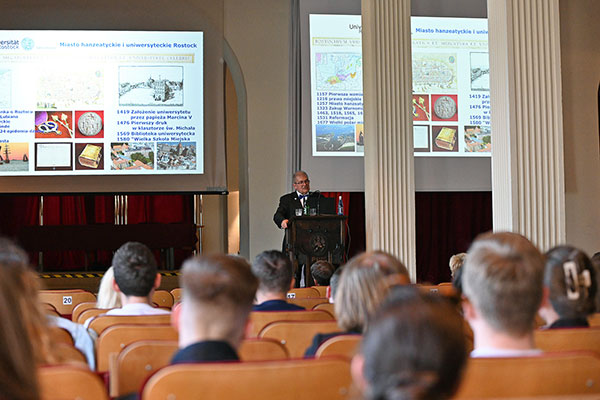 Wizyta prof. Wolfganga Scharecka w PUM