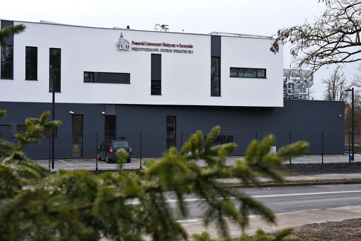 Rozpoczynają się zajęcia studentów farmacji w ultranowoczesnym centrum dydaktyki PUM