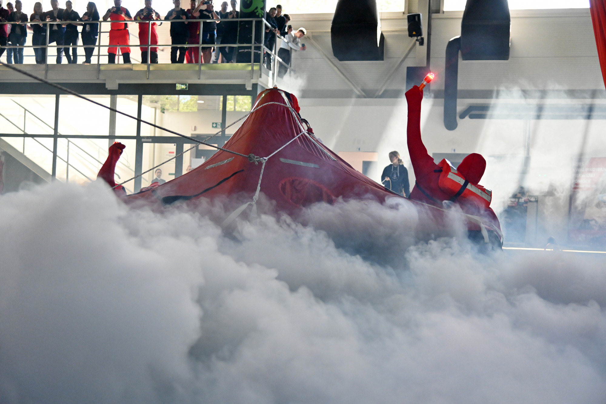 Kierunek Ratownictwo Medyczne z Bezpieczeństwem morskim i sektora Offshore na łamach magazynu Seaways