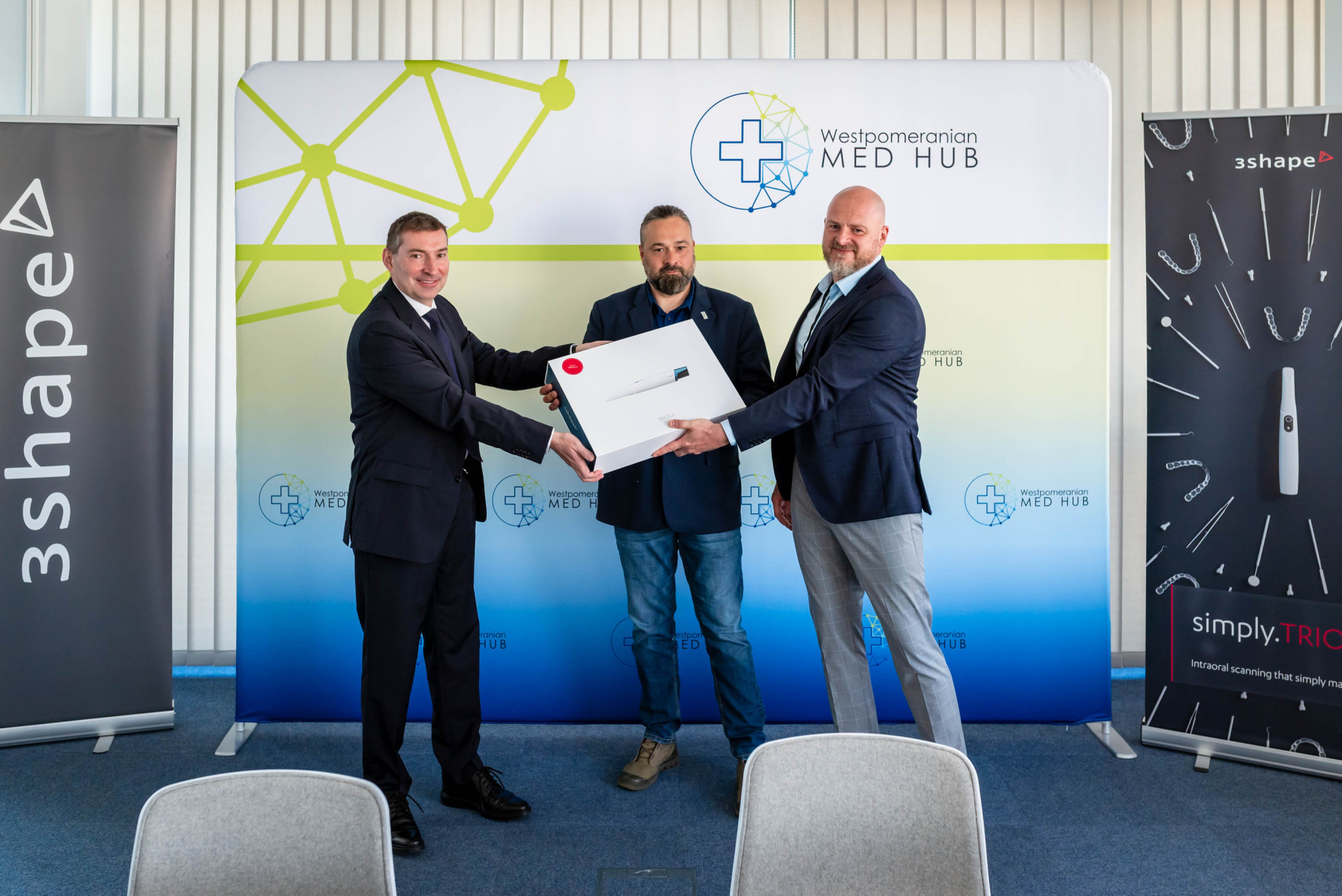 3Shape Poland przekazuje nowoczesne skanery stomatologiczne dla Uniwersyteckiej Kliniki Stomatologicznej PUM w Szczecinie