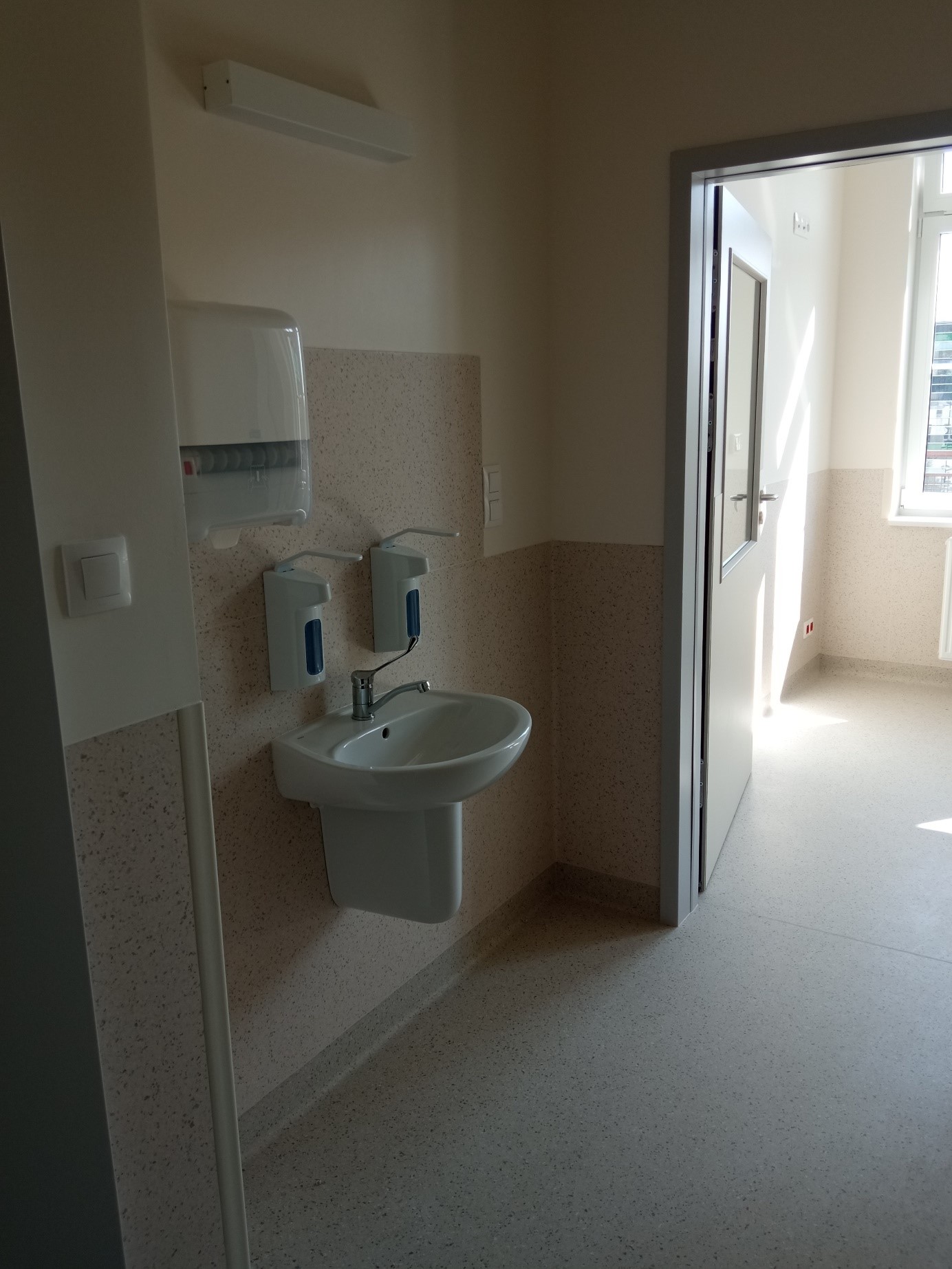 Budowa Uniwersyteckiego Ponadregionalnego Centrum Chirurgii Głowy i Szyi - zadanie nr 6 lipiec 2024