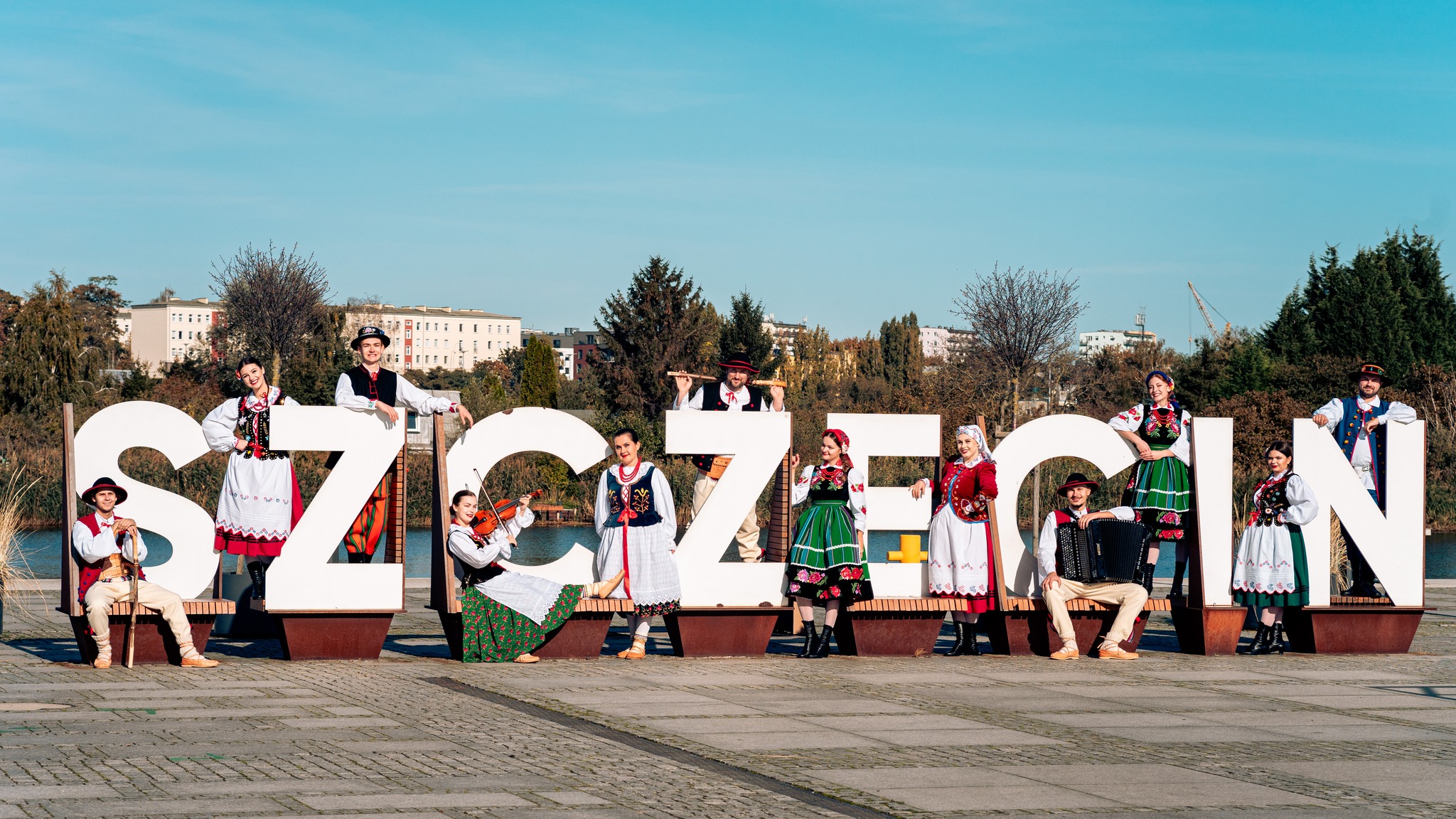 Jesteśmy stąd! – niezwykła akcja Zespołu Pieśni i Tańca Pomorza Zachodniego PUM