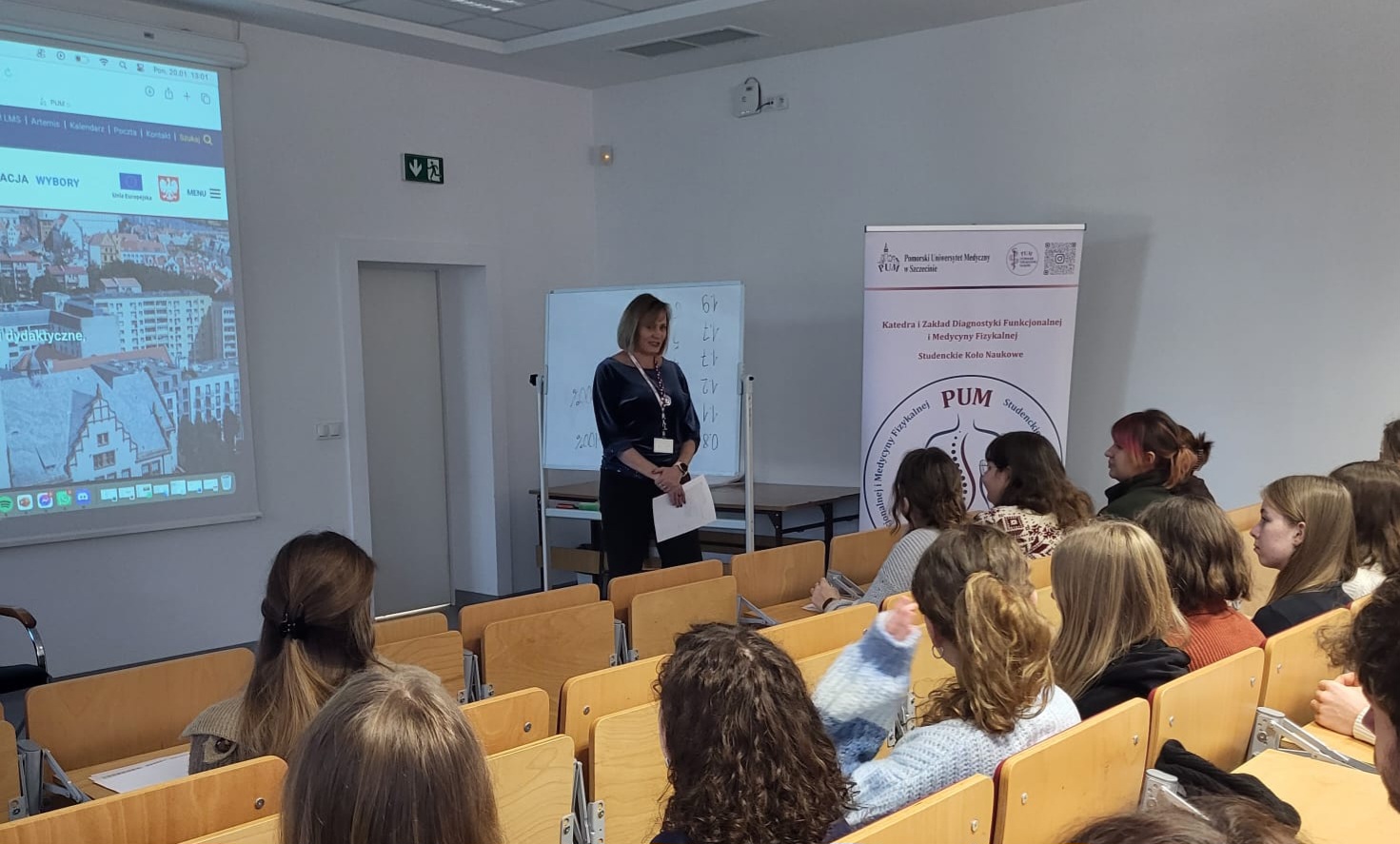 Uczniowie z LO nr 1 w Szczecinie w Międzywydziałowym Centrum Dydaktyki Nr 2 PUM.