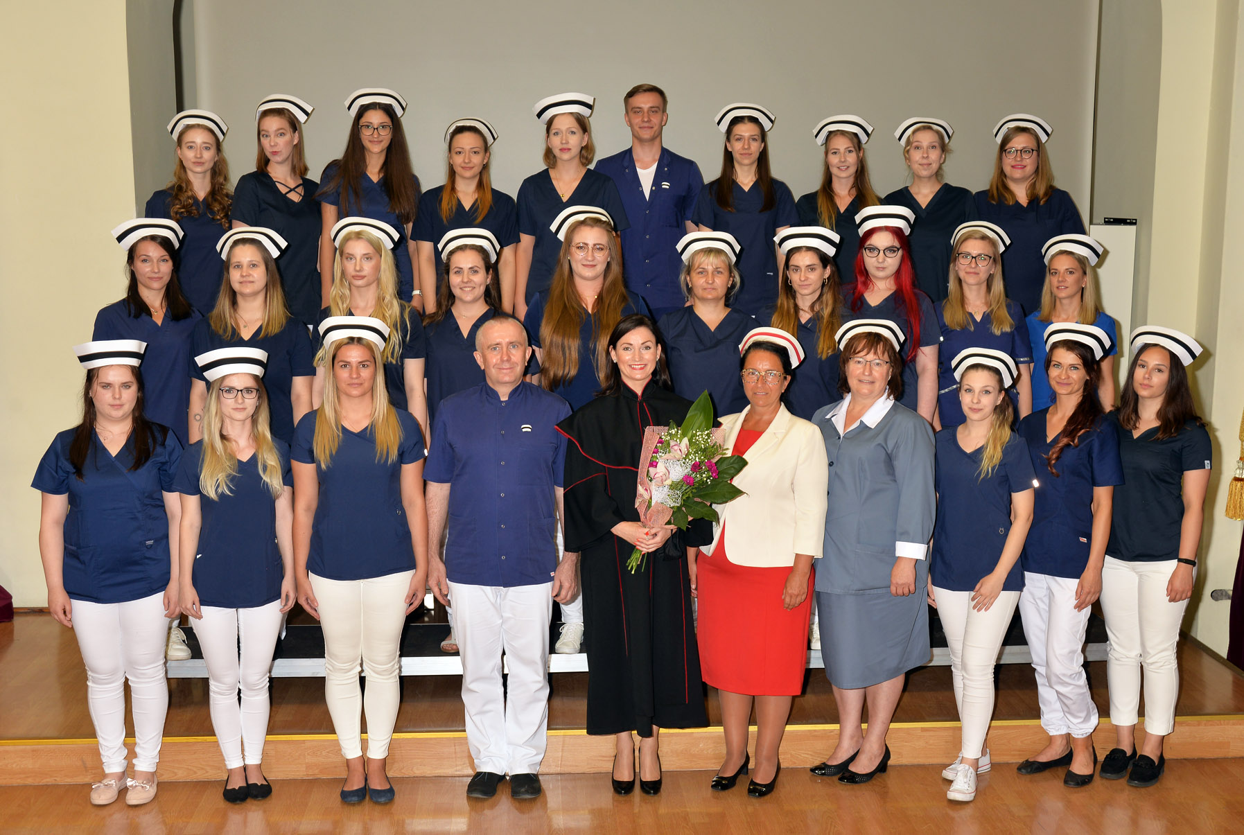 Uroczyste czepkowanie absolwentów Pielęgniarstwa