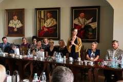 Uwieńczeniem uroczystości było wręczenie statuetki Profesorowi Bogusławowi Machalińskiemu przez rektora-elekta.