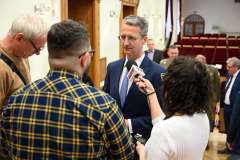 Wizyta Adama Niedzielskiego w PUM