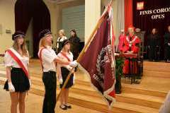 Absolwentki Położnictwa w czepkach, gotowe do pracy