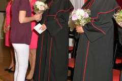 Absolwentki Położnictwa w czepkach, gotowe do pracy