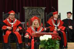 Czapki w górę! – absolwenci kierunku lekarskiego