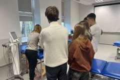 Uczniowie z LO nr 1 w Szczecinie w Międzywydziałowym Centrum Dydaktyki Nr 2 PUM.