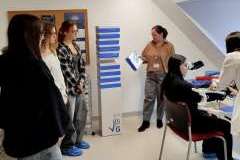 Uczniowie z LO nr 1 w Szczecinie w Międzywydziałowym Centrum Dydaktyki Nr 2 PUM.