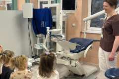 Edukacyjne spotkanie w Katedrze i Zakładzie Stomatologii Zachowawczej i Endodoncji