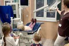 Edukacyjne spotkanie w Katedrze i Zakładzie Stomatologii Zachowawczej i Endodoncji