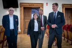 Minister zdrowia Izabela Leszczyna z wizytą w rektoracie PUM oraz w Ponadregionalnym Ośrodku Żywienia Dojelitowego i Pozajelitowego dla Dzieci