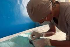 medyk podczas zabiegu