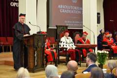 Hat's up! - Uroczystość Absolutorium Programów Anglojęzycznych PUM