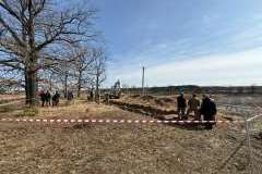 Celem prowadzonych prac jest zlokalizowanie potencjalnych miejsc pochówku.