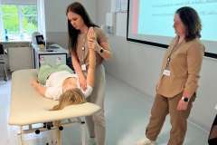 Rozbroić ból kręgosłupa! Inauguracyjne warsztaty praktyczne dla studentów PUM 