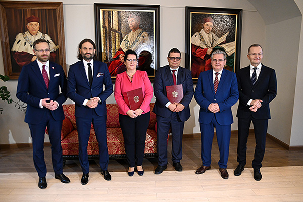 Naukowcy PUM z nagrodami Ministra Zdrowia