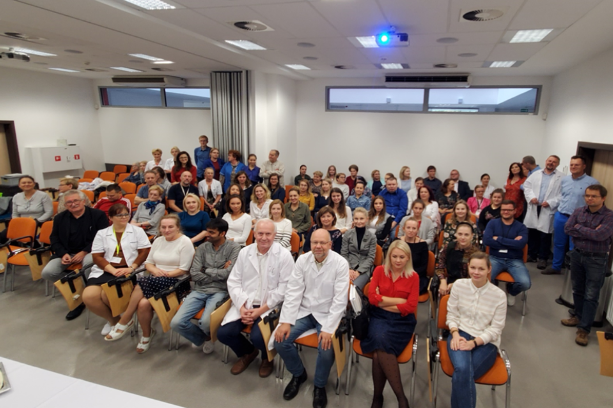 Polska sieć Onkologicznych Poradni Genetycznych z najlepszymi wynikami leczenia raka piersi u kobiet przed 40. rokiem życia