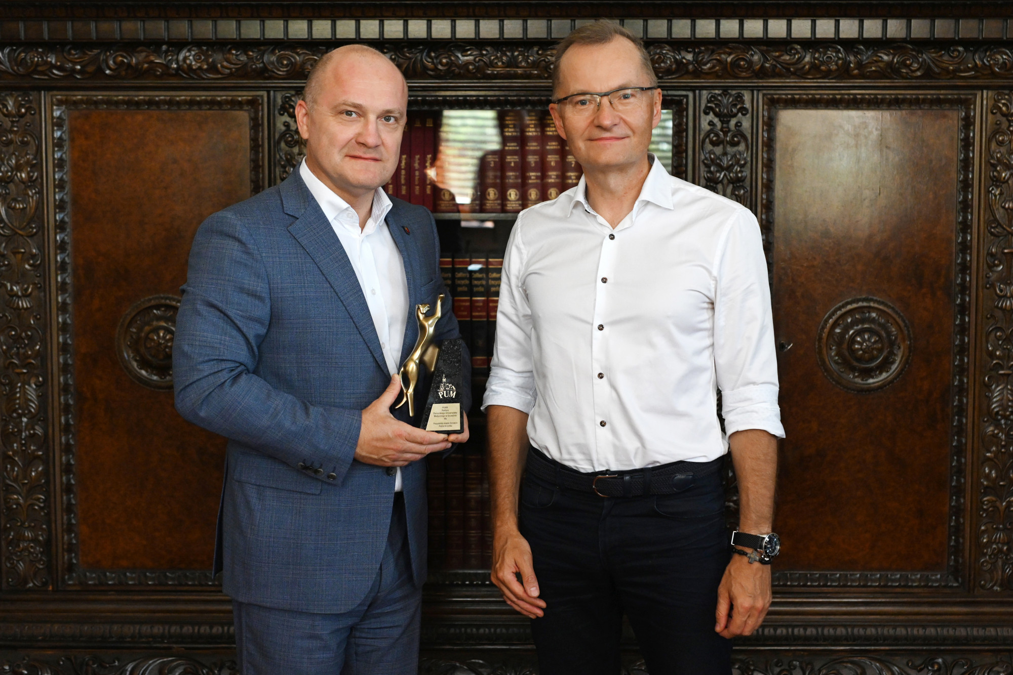 Spotkanie Rektora PUM prof. Bogusława Machalińskiego z Prezydentem Szczecina, Piotrem Krzystkiem podsumowujące wieloletnią współpracę na rzecz rozwoju PUM i miasta Szczecin