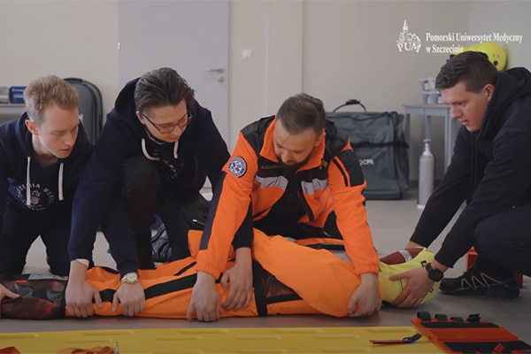 Zostań ratownikiem medycznym z unikatowymi kompetencjami!