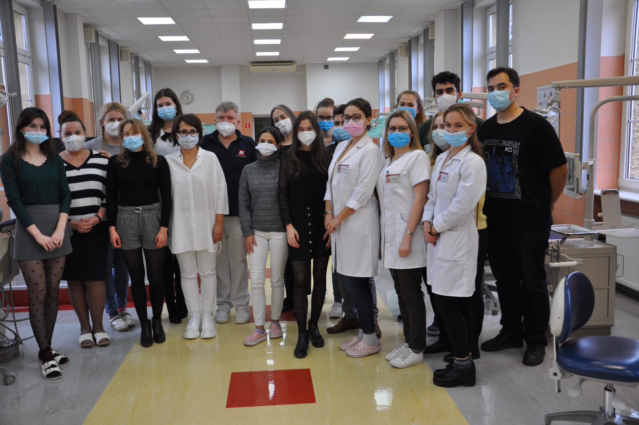 Międzyuczelniane Zawody w symulacji stomatologicznej