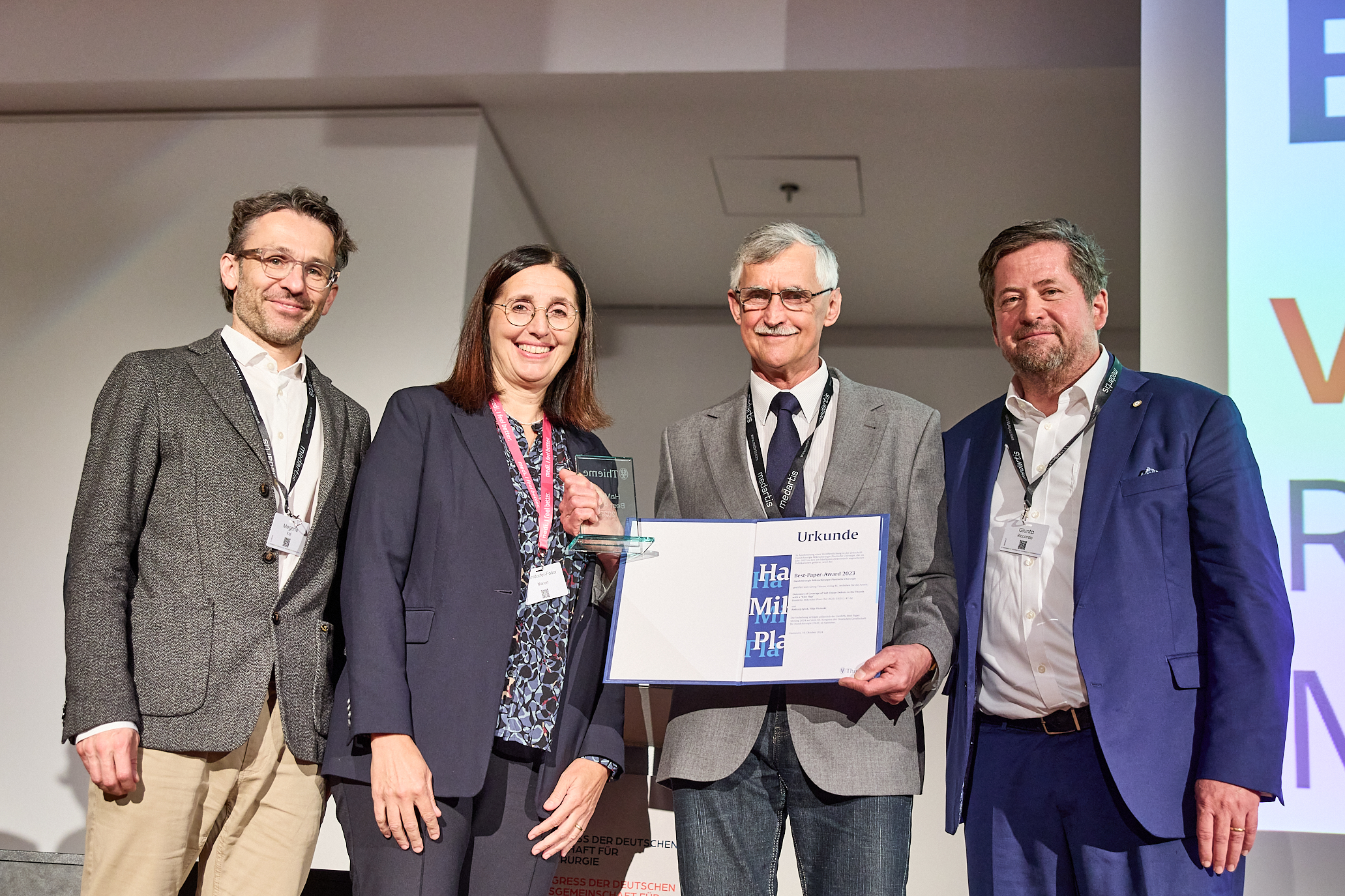 Prof. Andrzej Żyluk laureatem nagrody Handchirurgie Mikrochirurgie Plastische Chirurgie